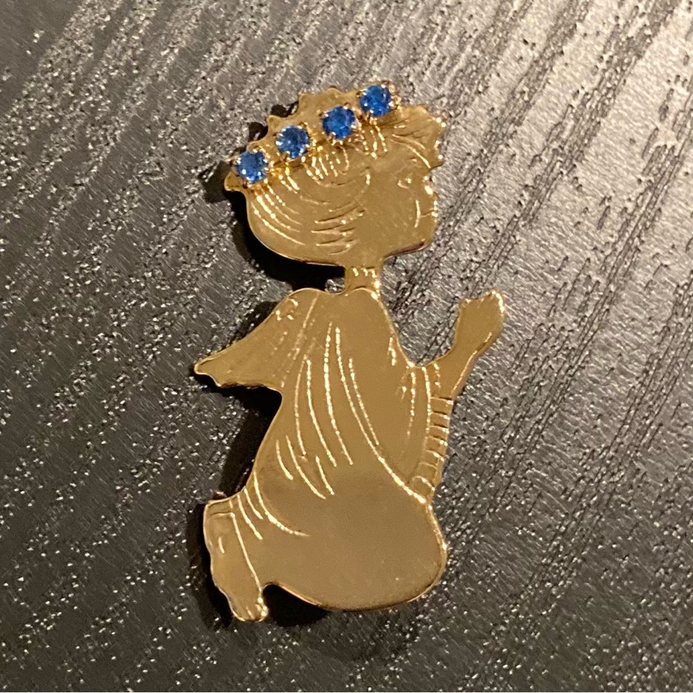 Vintage gold tone praying angel pin brooch with sparkly rhinestone Halo